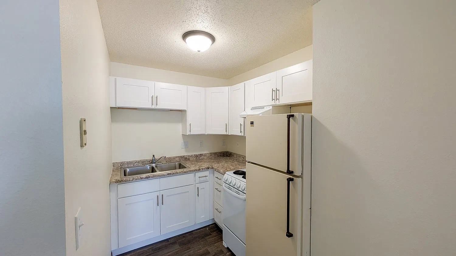 Erickson Apartments – photo 3