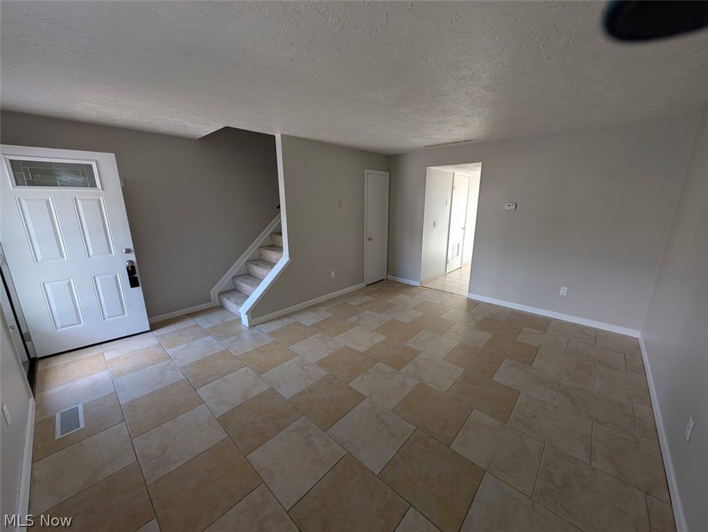 2581 Shakespeare Ln – photo 2