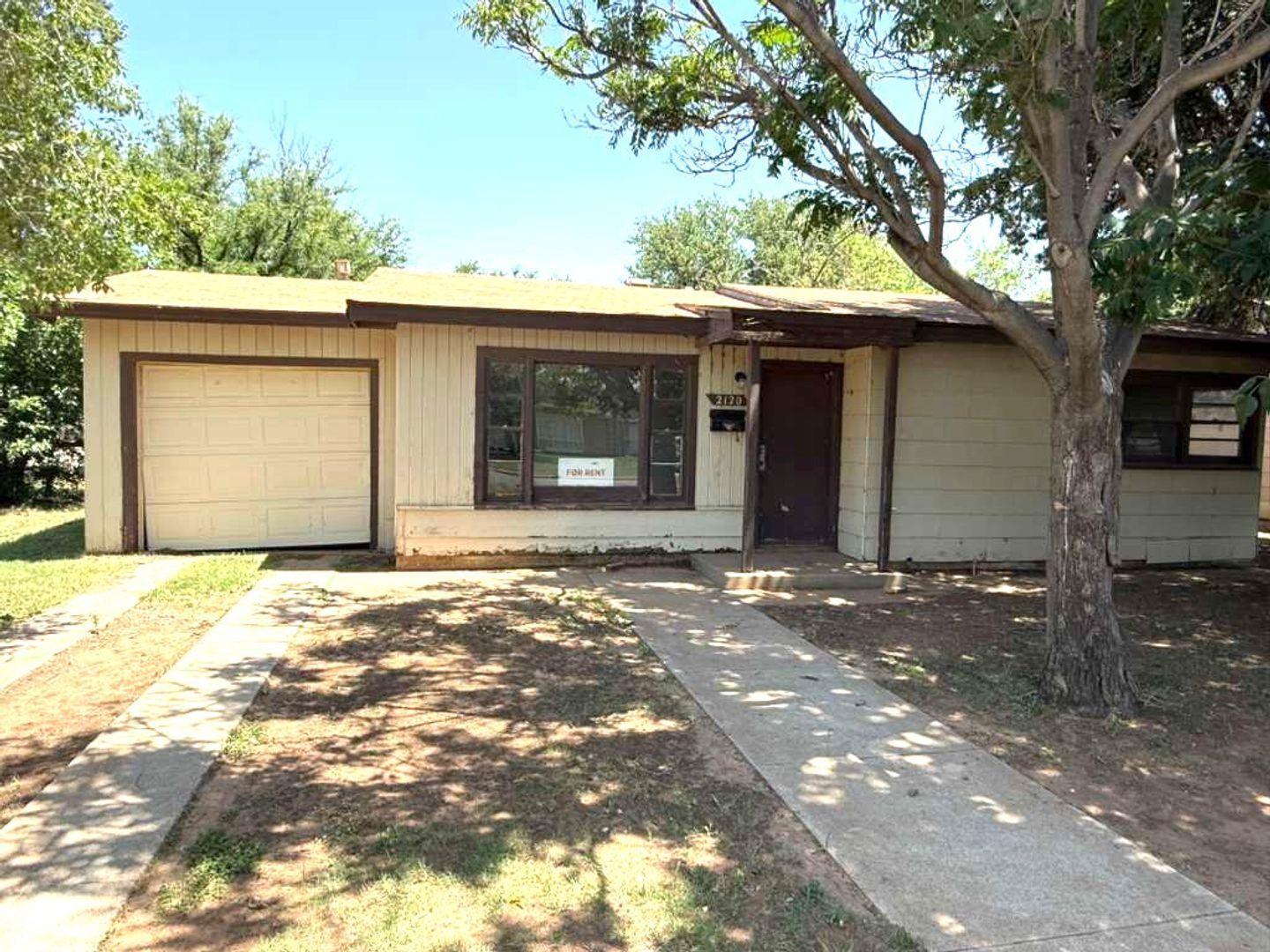 2120 47th St – photo 2