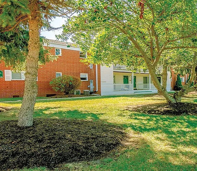 Woodmere Apartments – photo 3