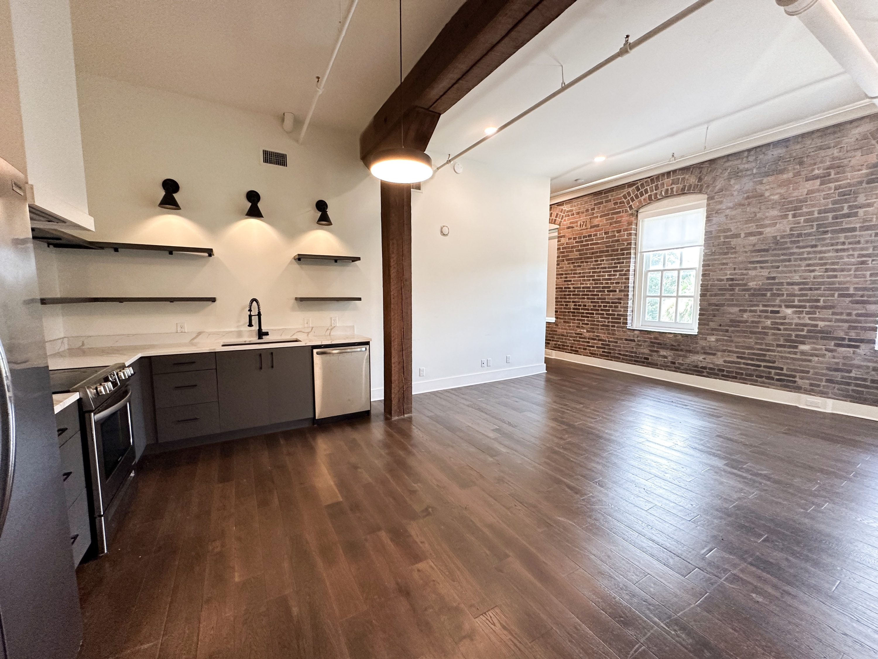 921 Dauphin St unit # 3F – photo 3