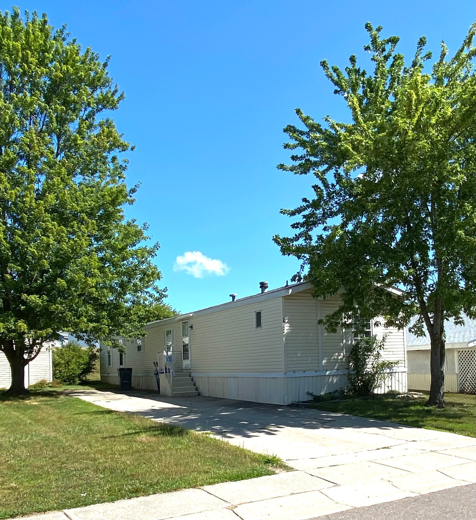 2242 S Sheeran Dr unit #572 – photo 1