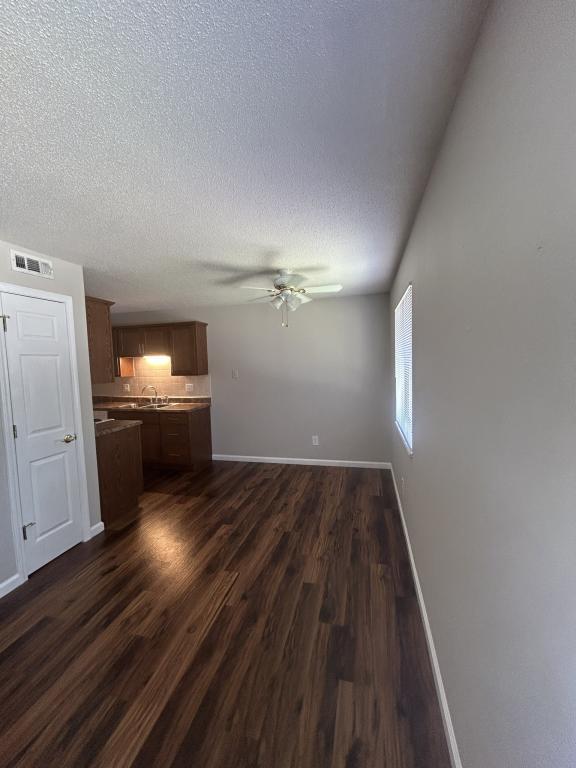 39 Devon Ct – photo 5