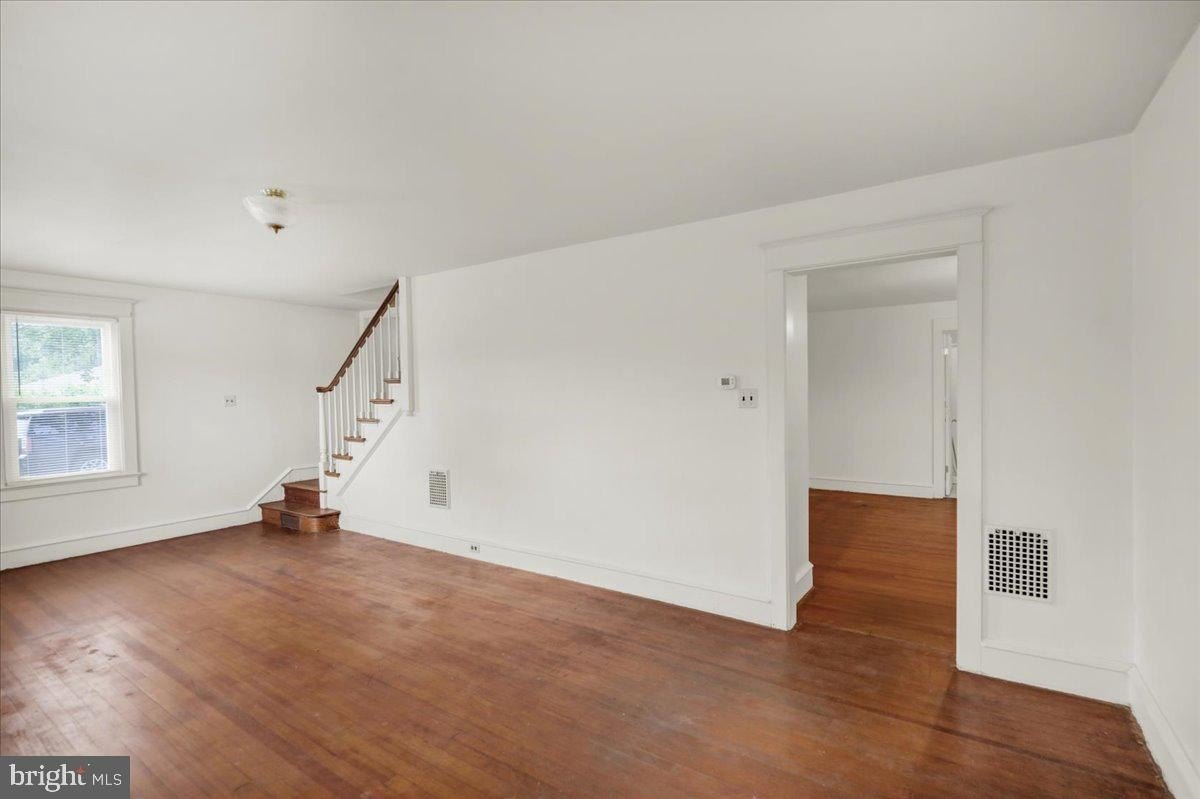 144 E Baumstown Rd – photo 5