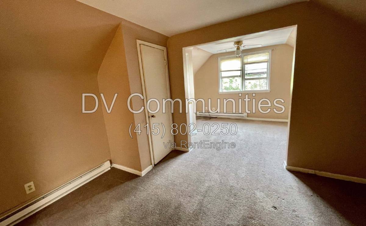 1647 Hillcrest Rd unit 3RD – photo 3