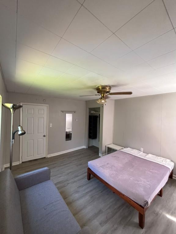 411 Beaver St – photo 2