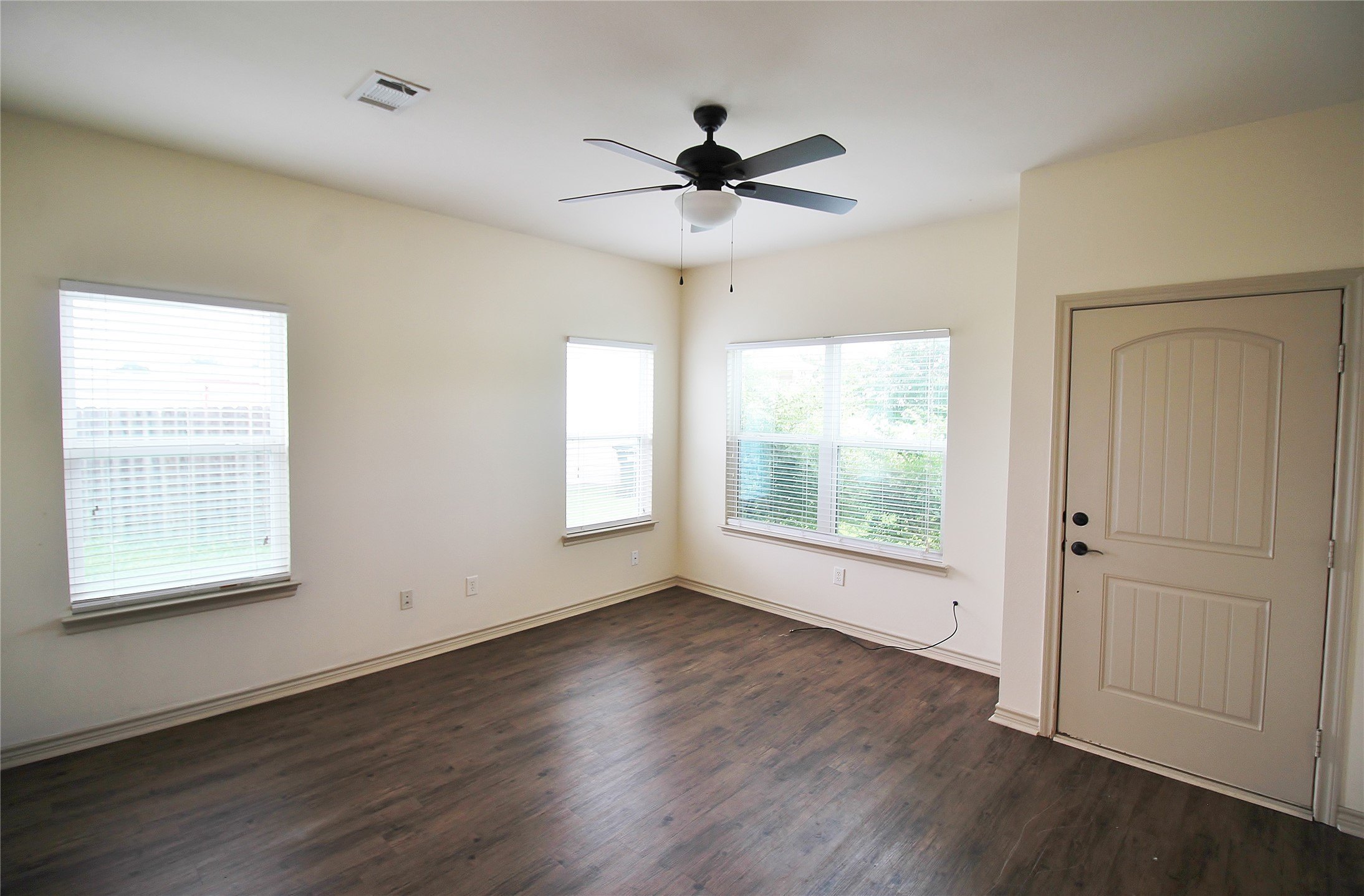 112 Bridle Ct – photo 2