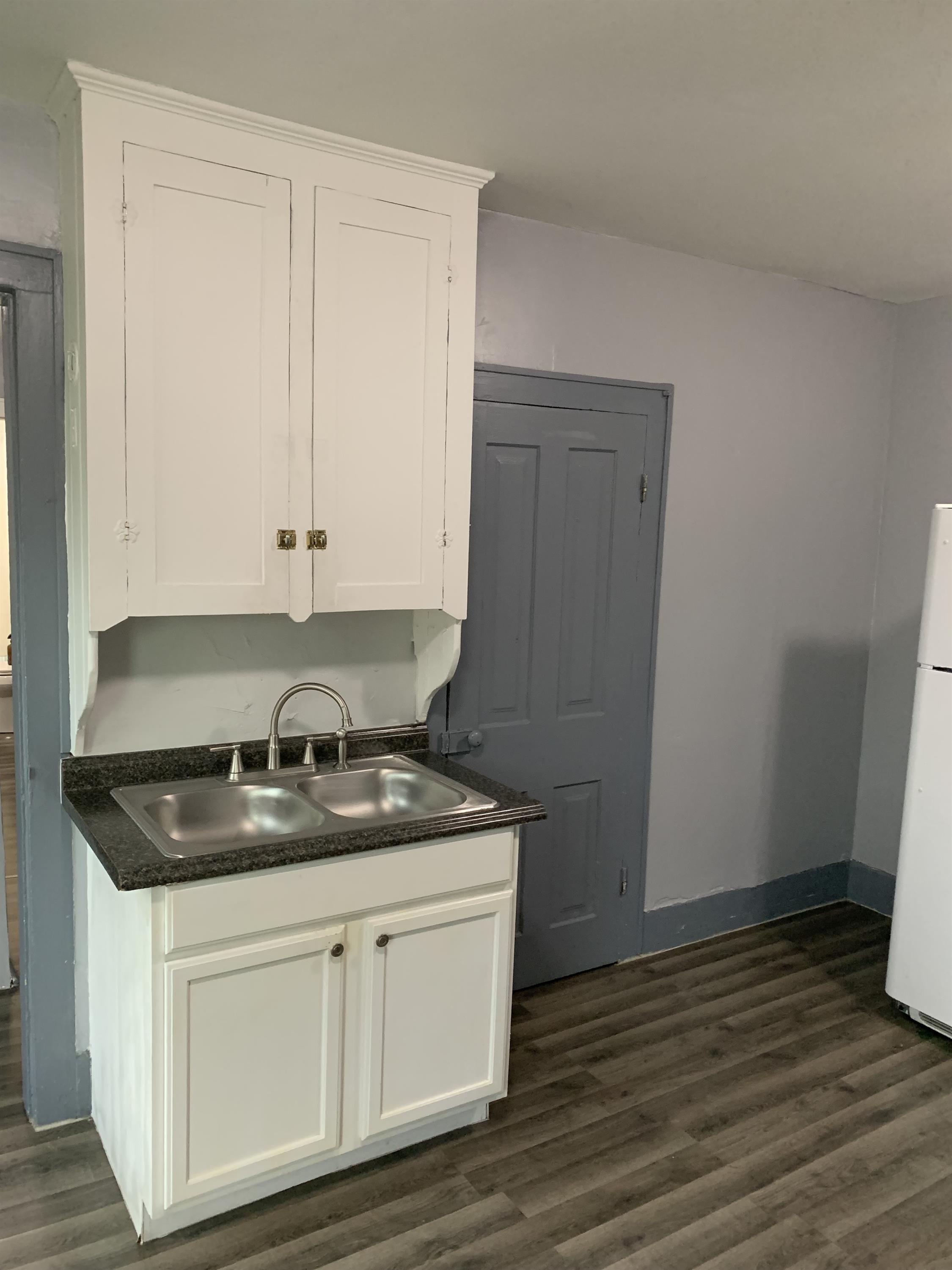 407 Oak Ave SE – photo 3