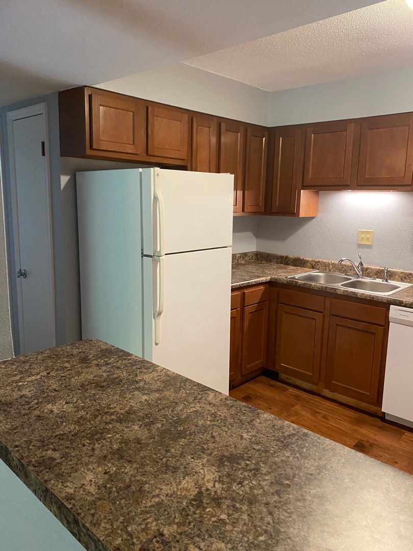 1300 Florida St unit 1300-12 – photo 2