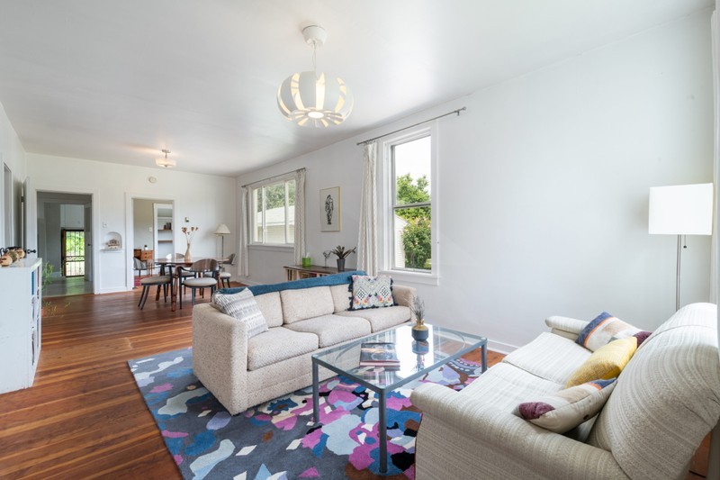 756 Glendale St W – photo 4