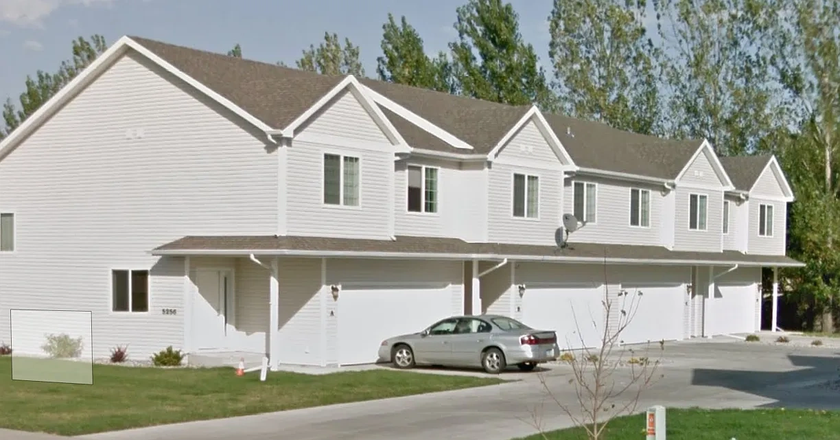 Bishops Blvd Townhomes – photo 3