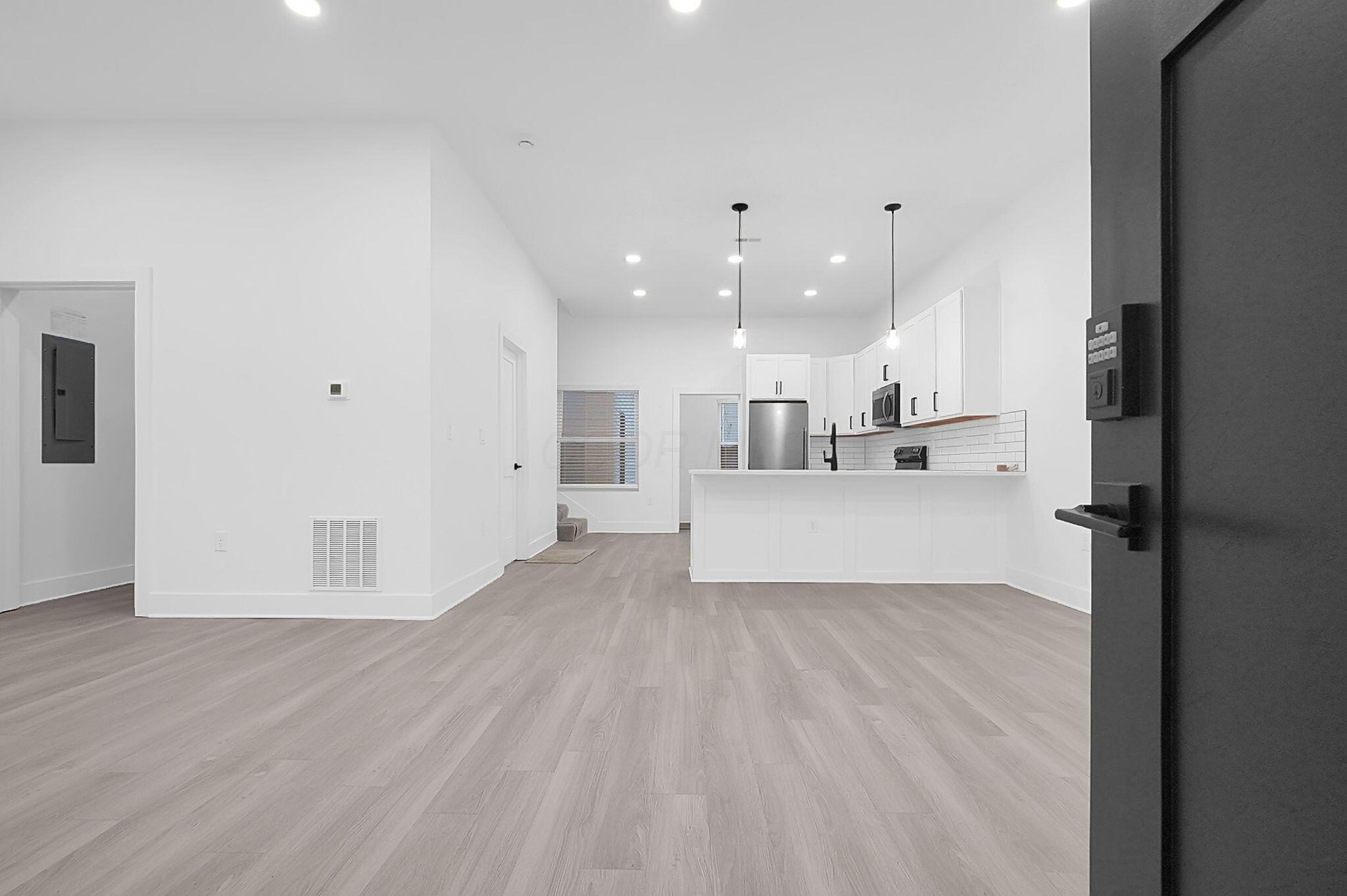 932 Wagner St – photo 1