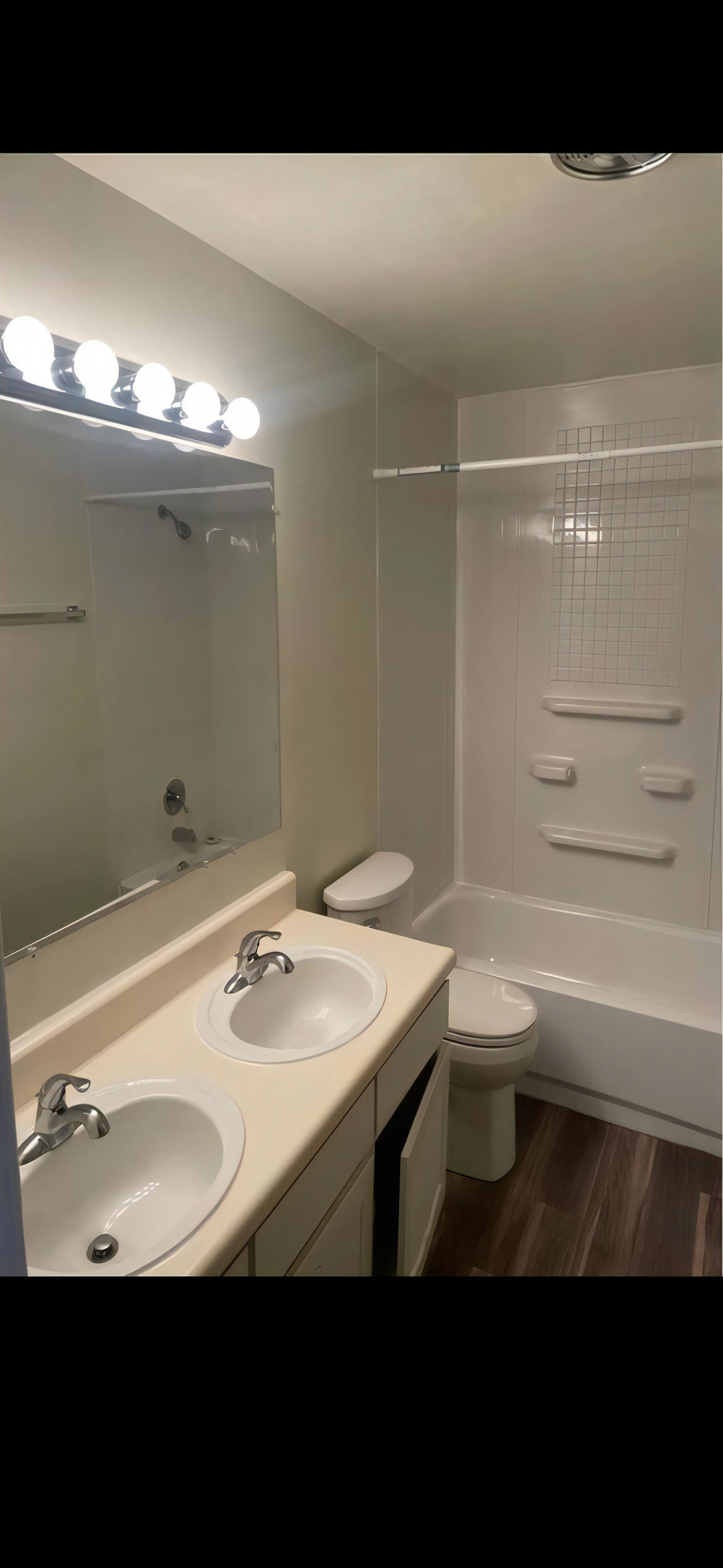 1207 S Wall St unit 352 – photo 2