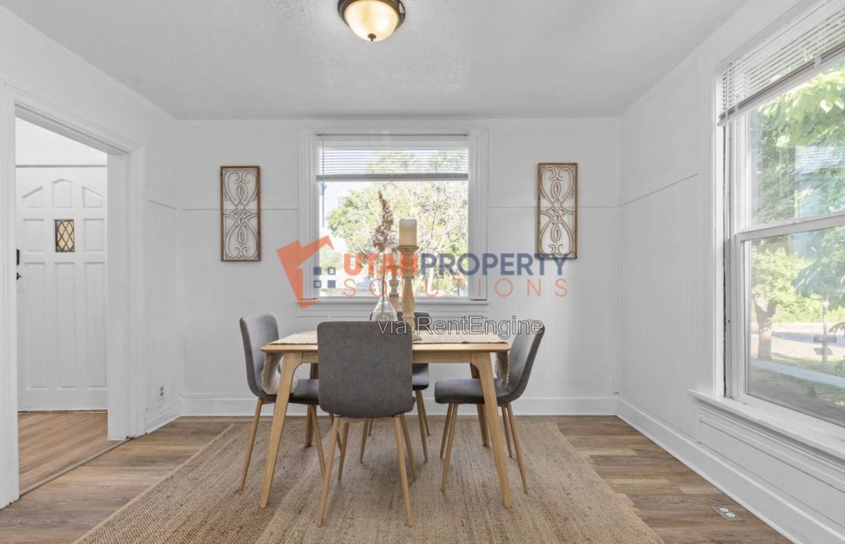 2263 S Green St – photo 2