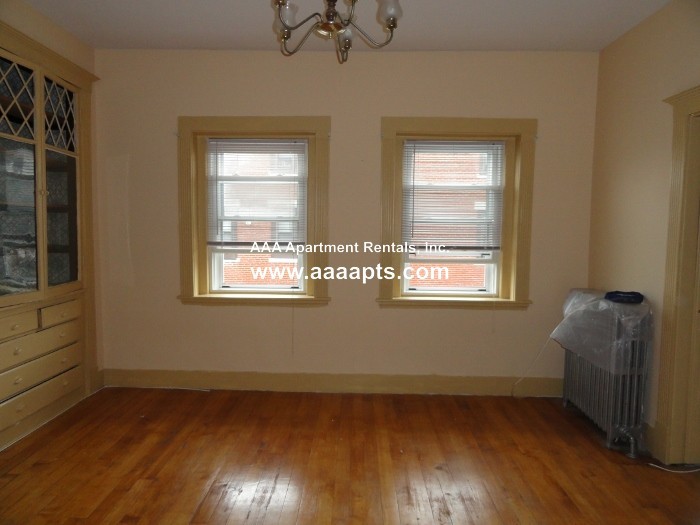 32 Ashley St unit 3 – photo 5