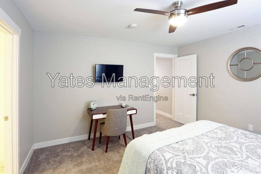 105 Colonial Drive – photo 4