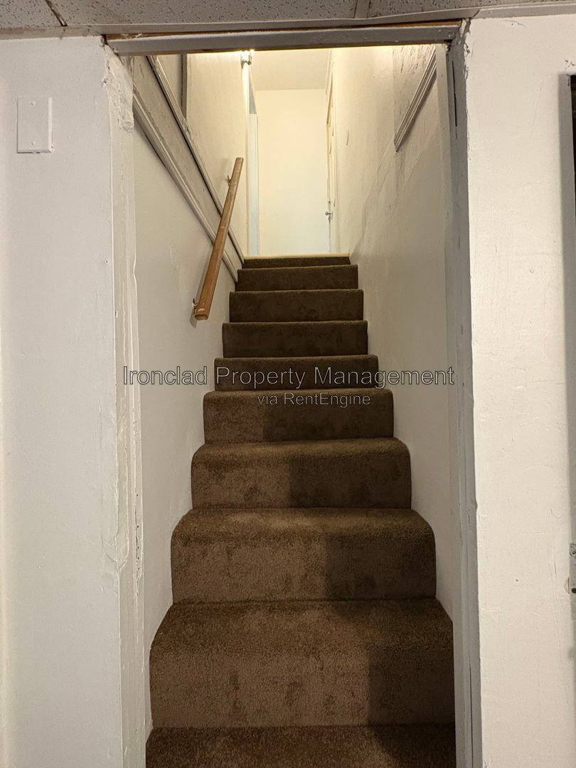 80 Olive St unit 1 – photo 4