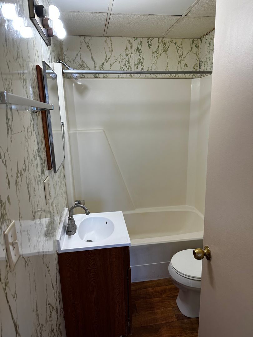 205 Baldwin St unit 6 – photo 3