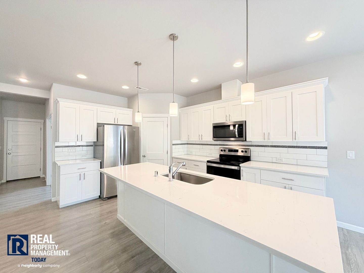 909 161st St Ct E – photo 2