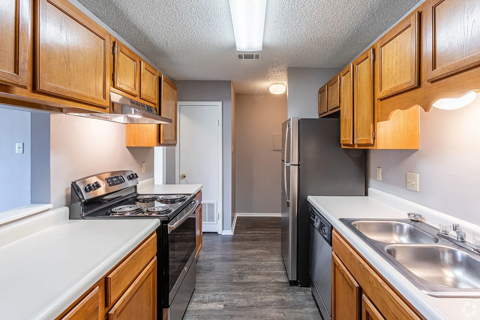 Foothills Apartments – photo 5