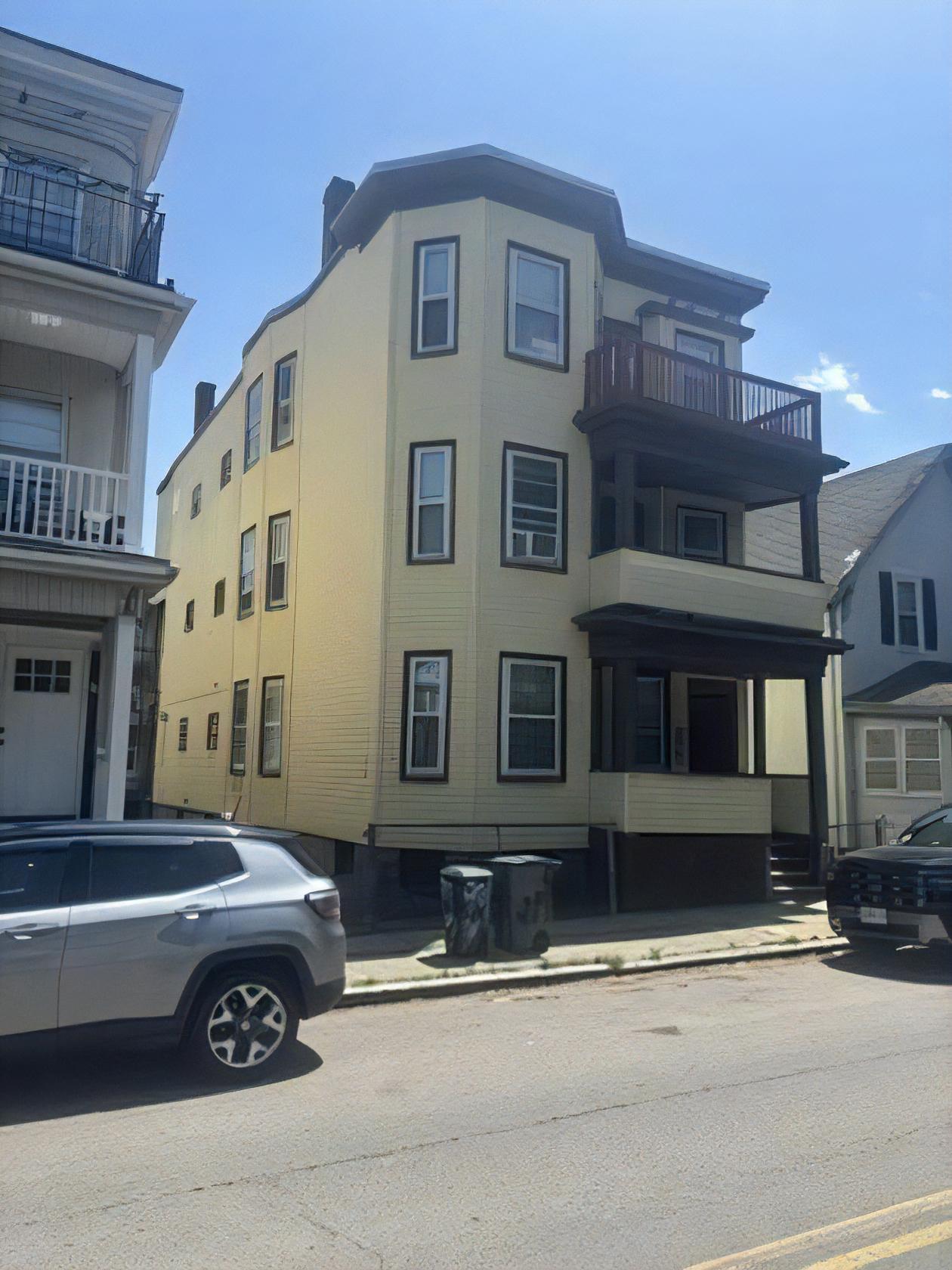 901 Saratoga St unit 1 – photo 1