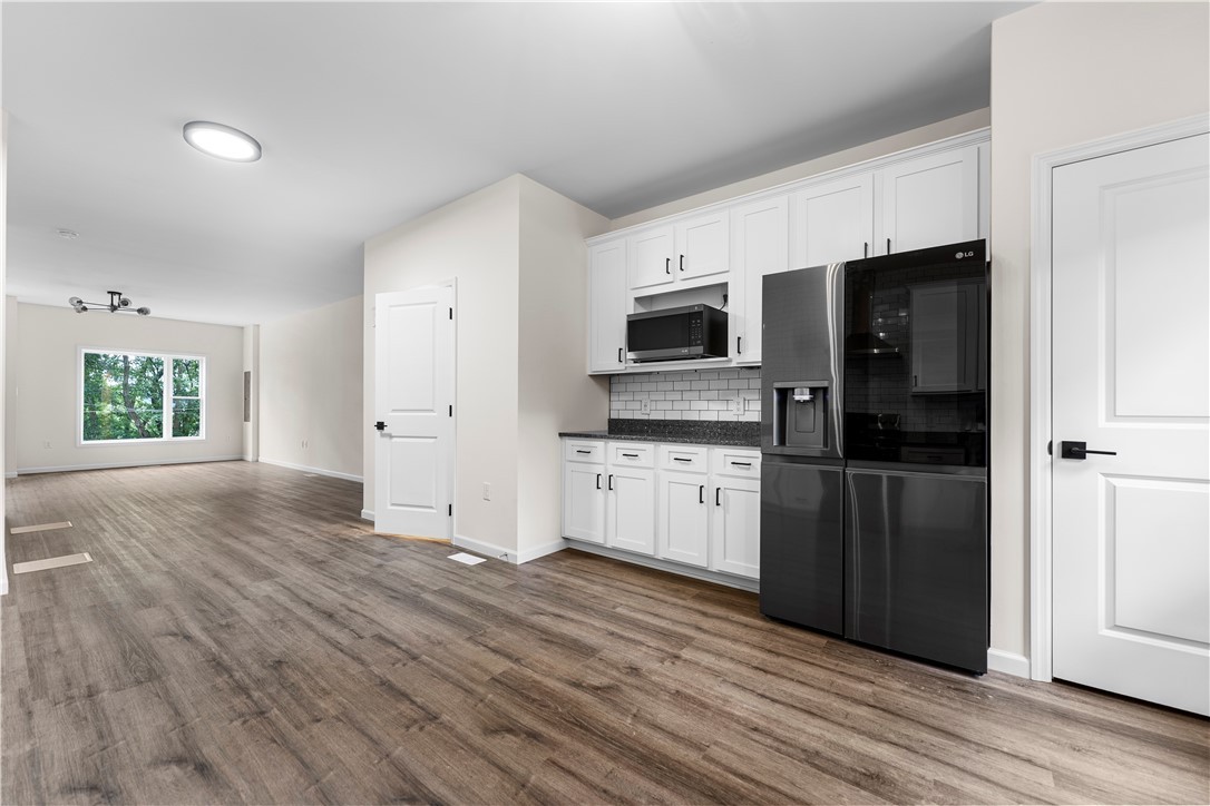 902 Morrison St – photo 5