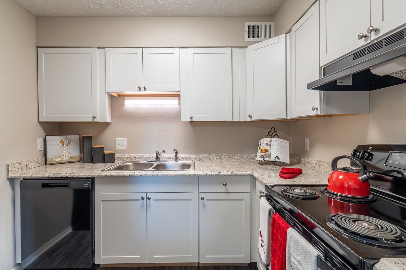 1815 Greentree Blvd unit 1711-053 – photo 4