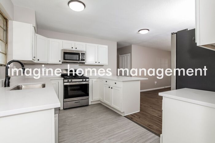 11489 Kenn Rd – photo 5