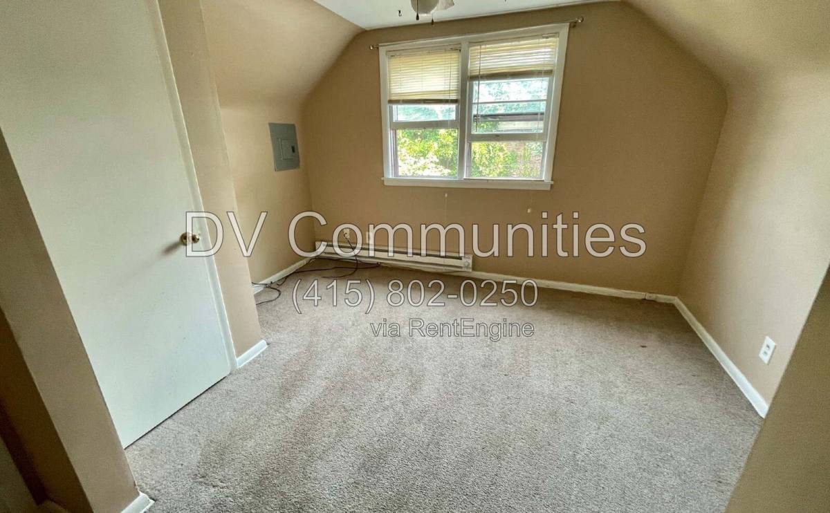 1647 Hillcrest Rd unit 3RD – photo 5