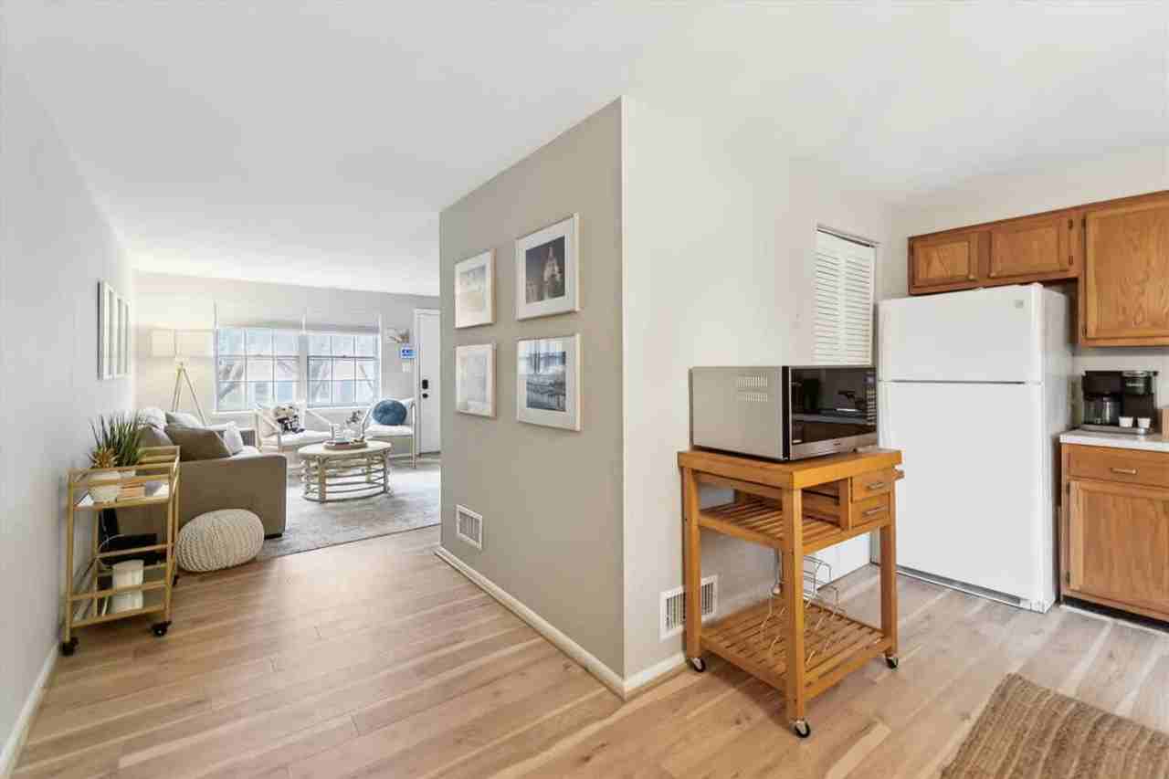 714 Glenwood St unit 1506236P – photo 3