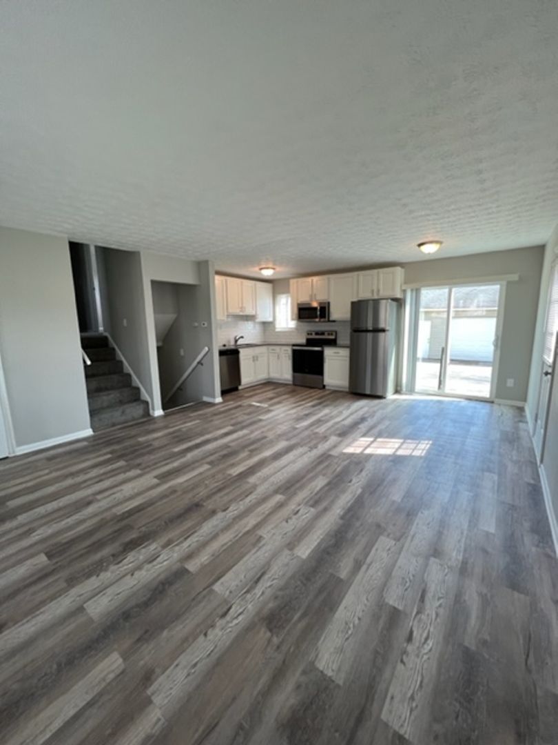 5441 Deforest Dr – photo 2