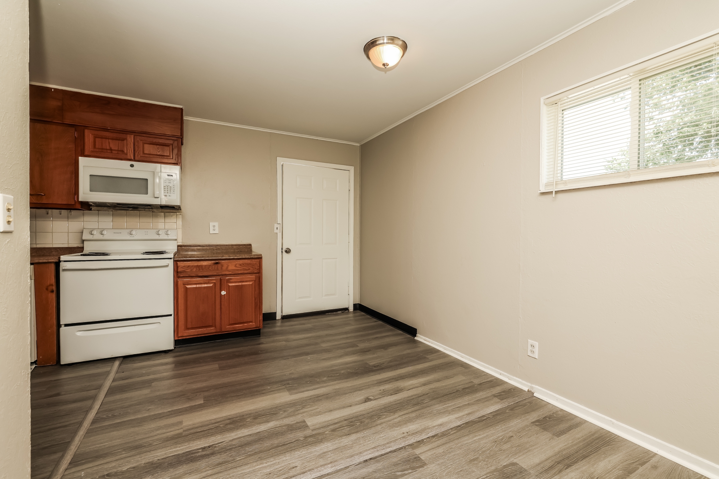 2908 Ghent Ave – photo 5