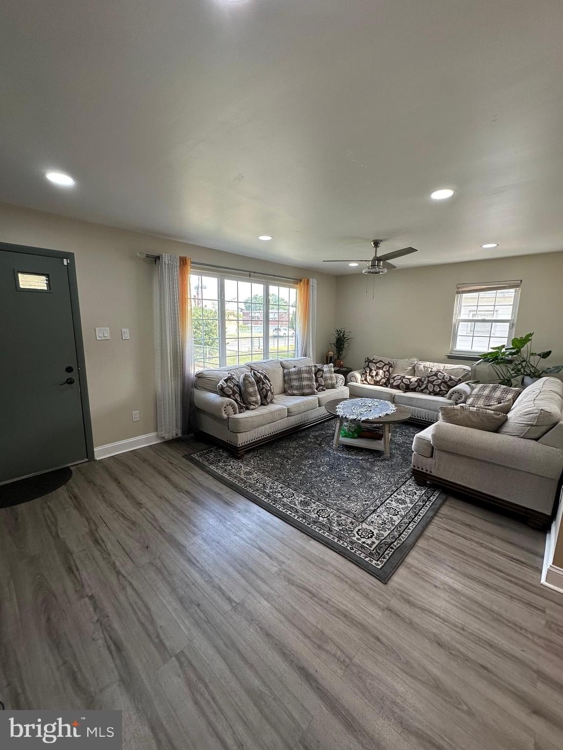 7837 Lawndale Ave – photo 3