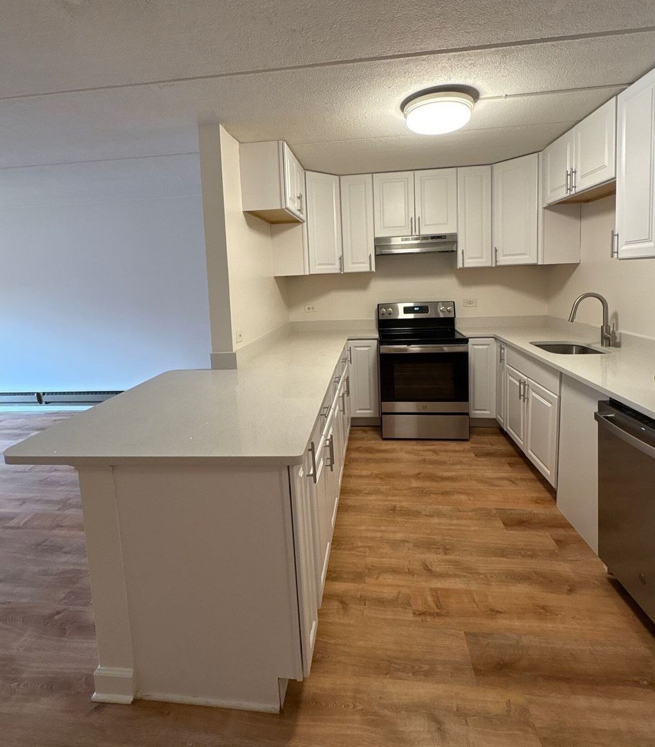 1460 Lehigh Ave unit 107B – photo 3