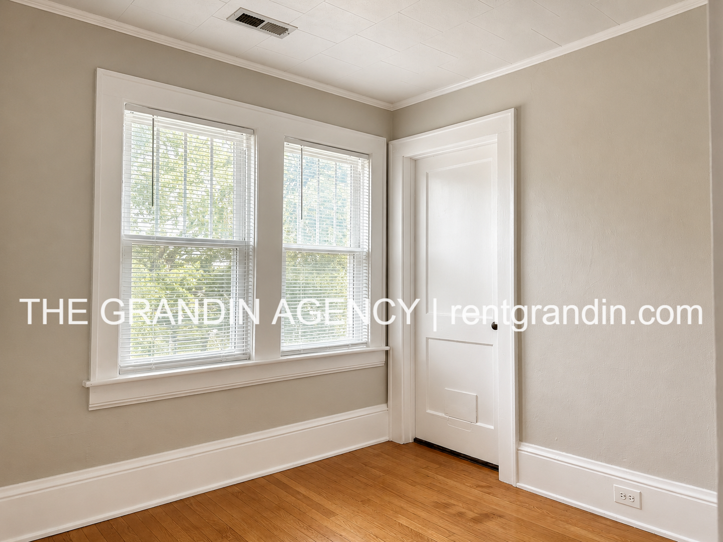 2818 Burton Ave NW unit A – photo 3