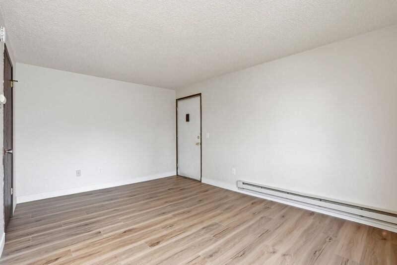 411 E Sinto Ave unit # 201 – photo 5