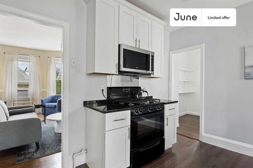 360 Park St – photo 2
