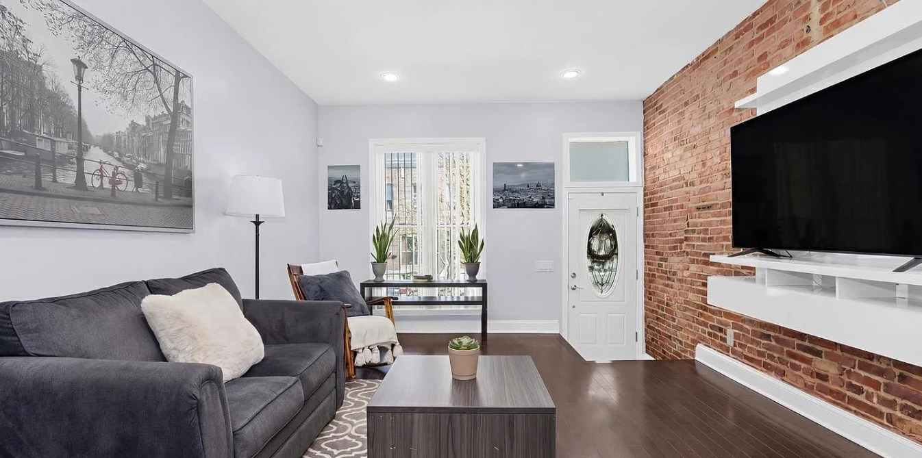 53 N Luzerne Ave – photo 2
