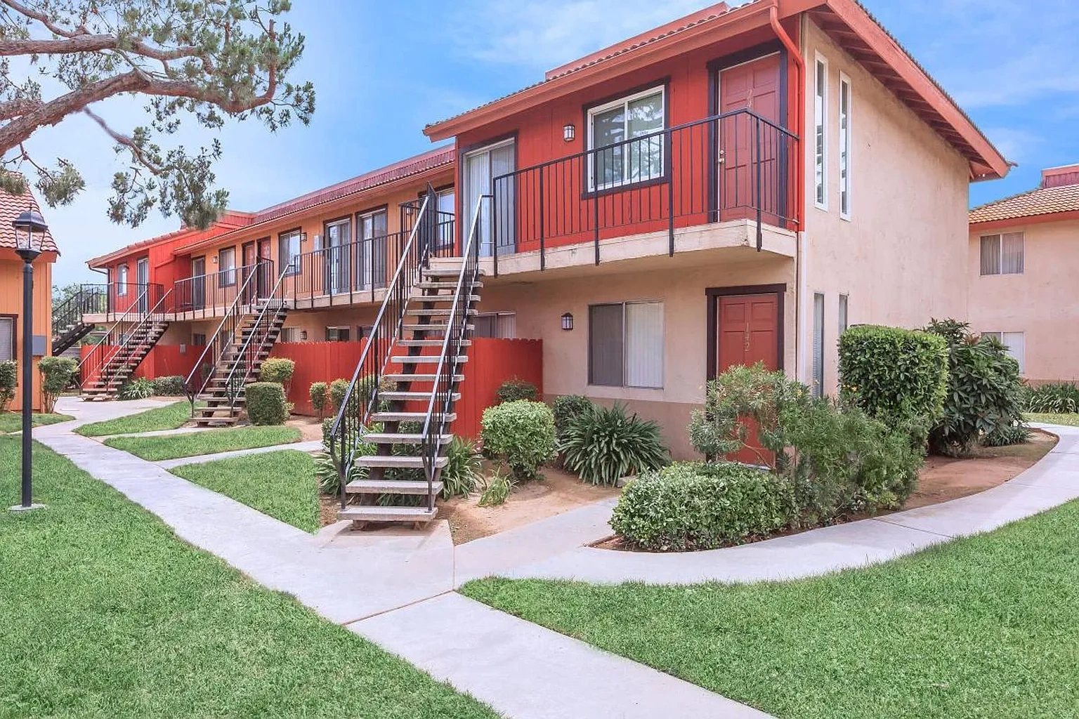 Sunburst Apartments – photo 4