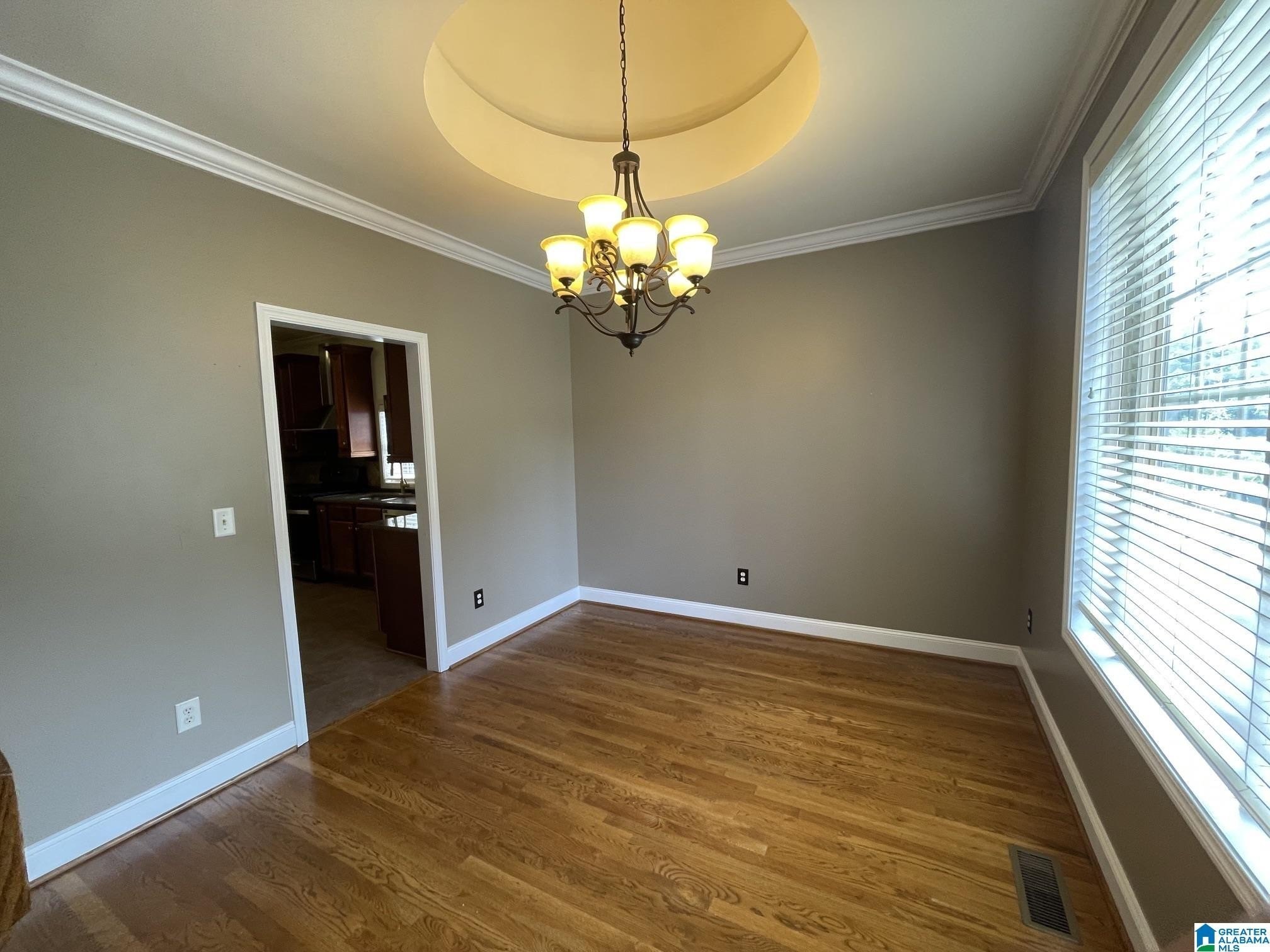 208 Castlehill Dr – photo 5