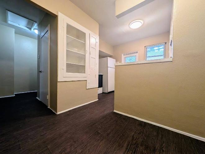1325 E Sitka St – photo 5