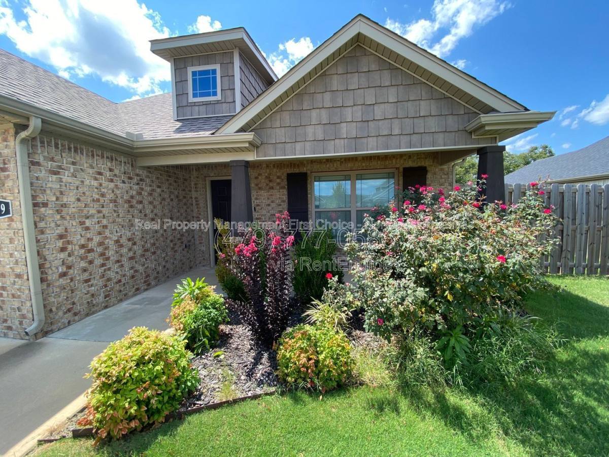 109 S Geranium Ln – photo 2