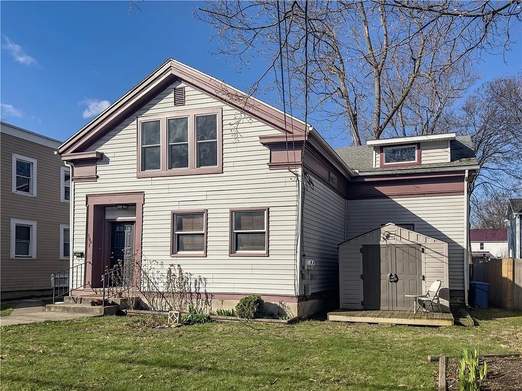 206 3rd St unit A – photo 1