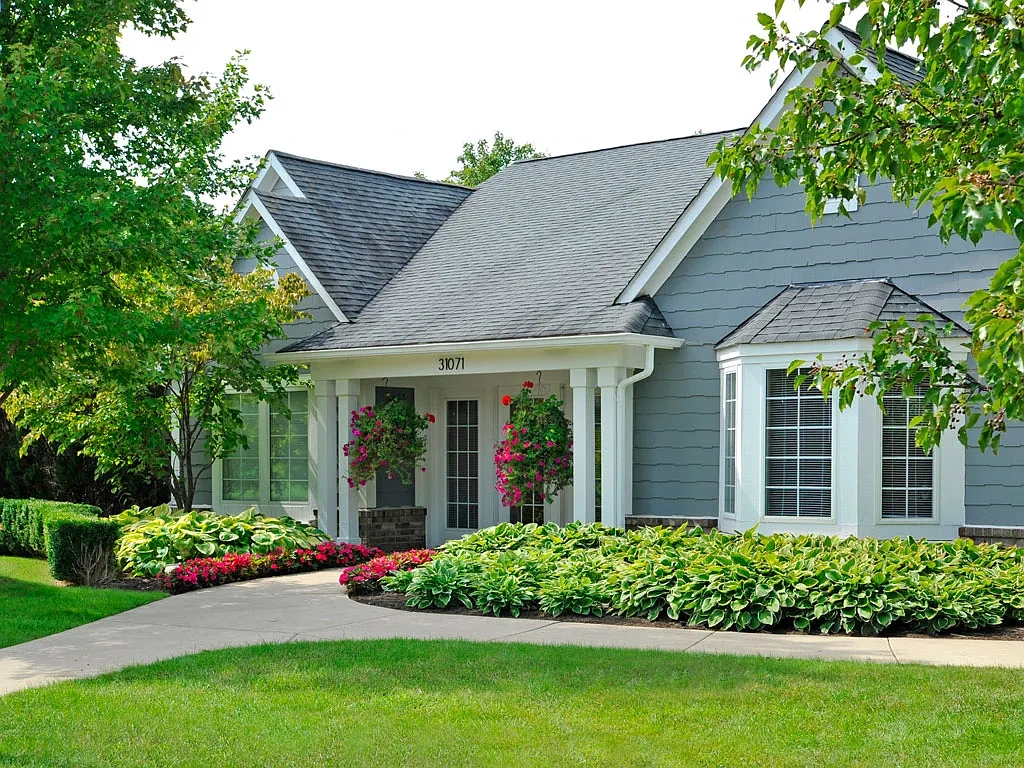 Hillside Apartments – photo 1
