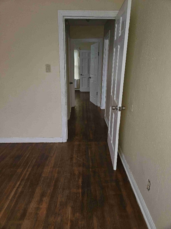4833 Johnston Dr – photo 1