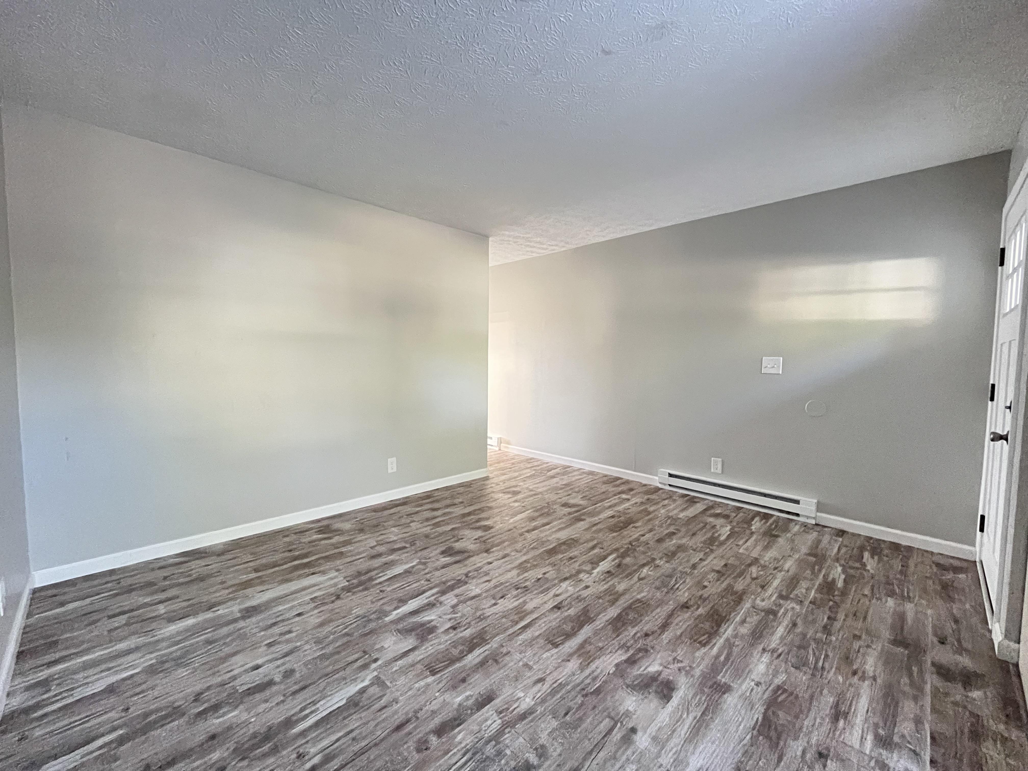 200 Forest Ln – photo 3