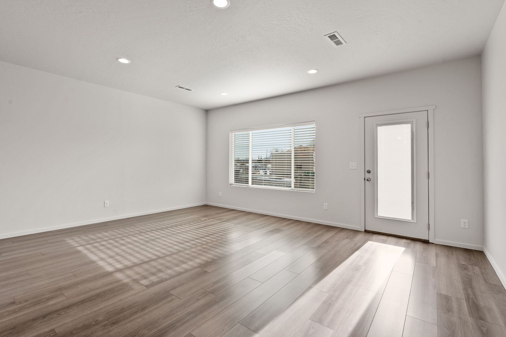 4804 E Fairview Ave unit 4804 – photo 2