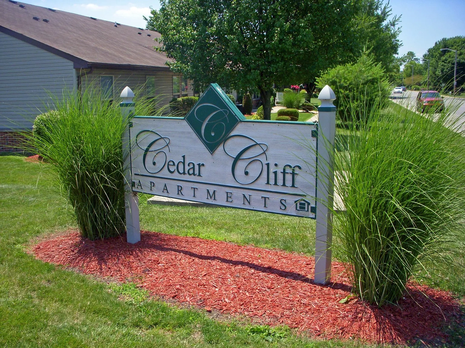 Cedar Cliff Apartments – photo 2