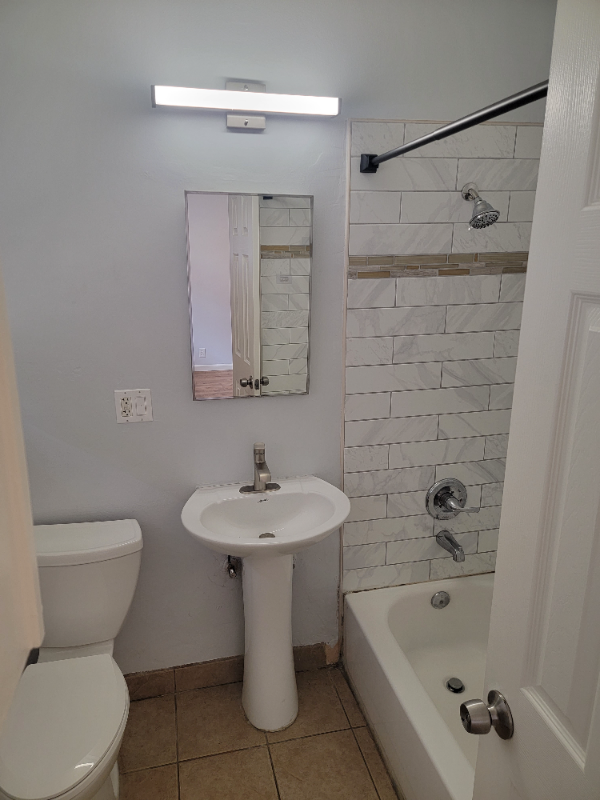 3333 E Wilton St unit 2 – photo 5