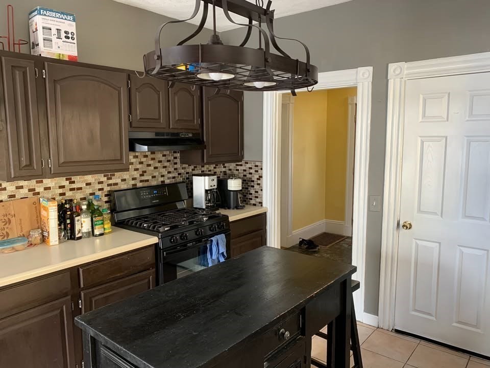 77 Sheridan Ave – photo 4